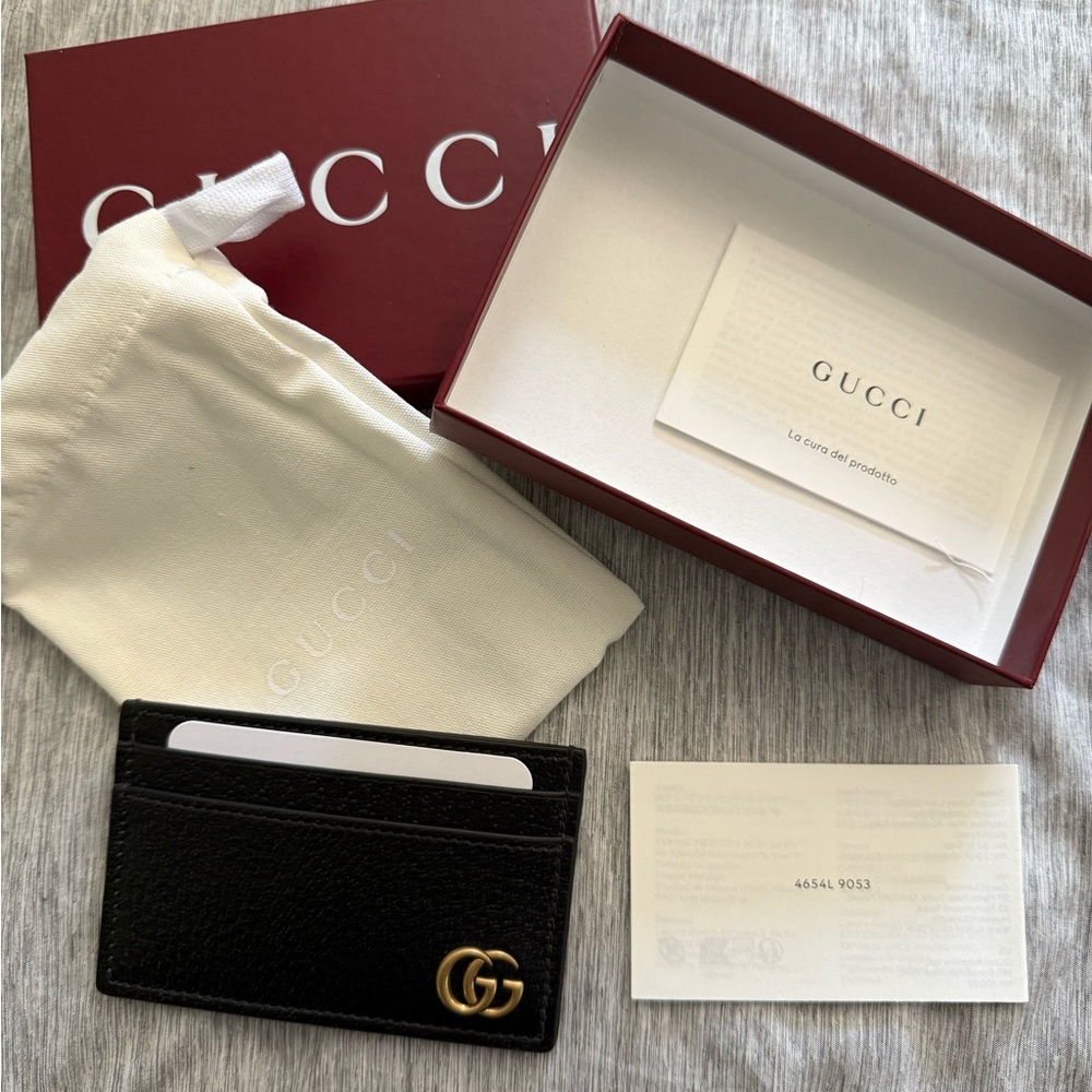 Gucci Black Leather Card Holder with Gold Logo